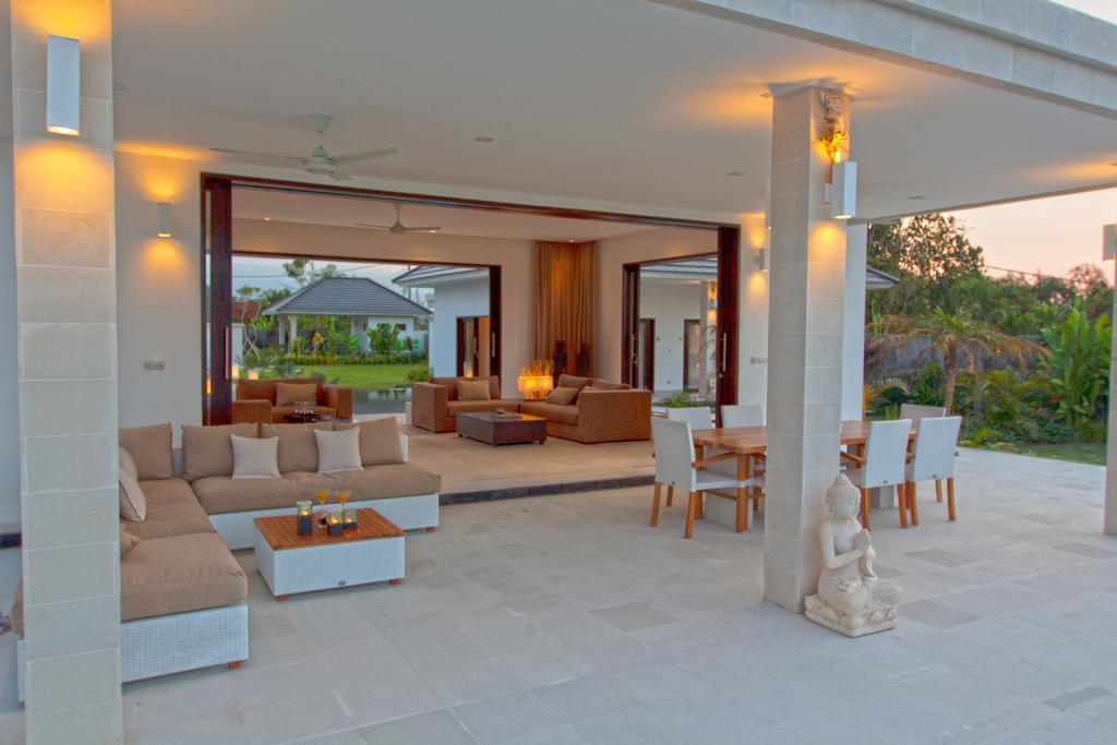 Villa Mathan Lovina  Exterior photo